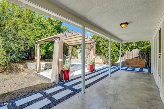 17437 Arminta Street, Northridge, CA 91325