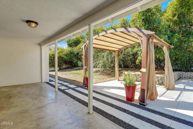 17437 Arminta Street, Northridge, CA 91325