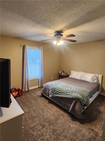 1018 E 16th Street, Pittsburg, KS 66762