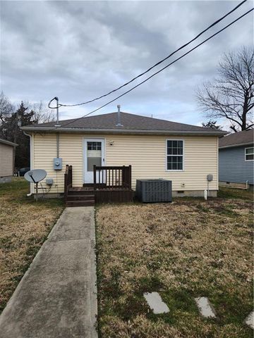 1018 E 16th Street, Pittsburg, KS 66762