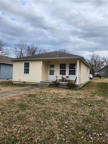 1018 E 16th Street, Pittsburg, KS 66762