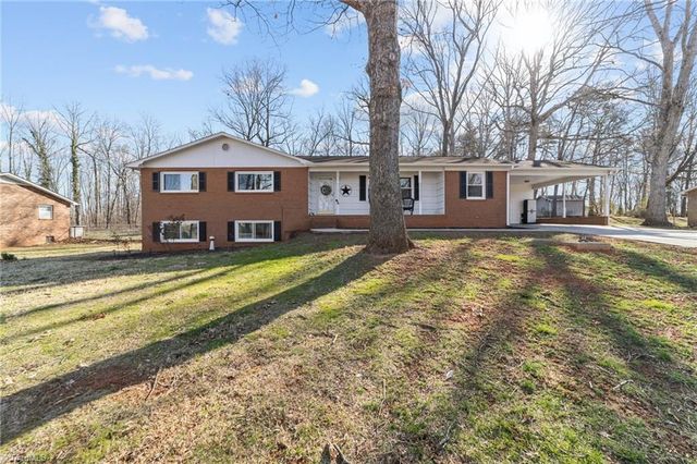 4611 Paradise Lane, Winston-salem, NC 27101
