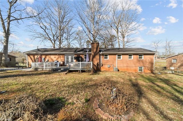4611 Paradise Lane, Winston-salem, NC 27101