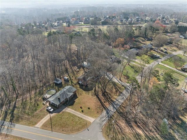4611 Paradise Lane, Winston-salem, NC 27101