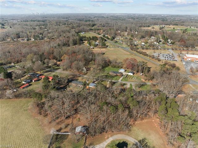 4611 Paradise Lane, Winston-salem, NC 27101