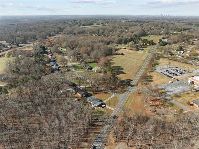 4611 Paradise Lane, Winston-salem, NC 27101