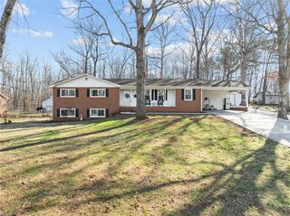 4611 Paradise Lane, Winston-salem, NC 27101