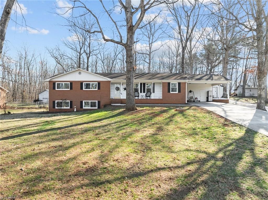 4611 Paradise Lane, Winston-salem, NC 27101