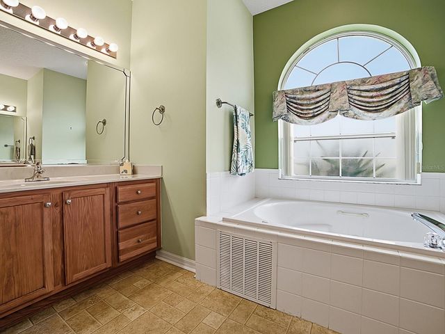 24530 PARLANGE COURT, Leesburg, FL 34748