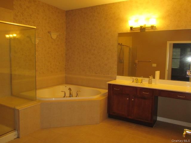 177 Melody Court, Brookhaven, NY 11941