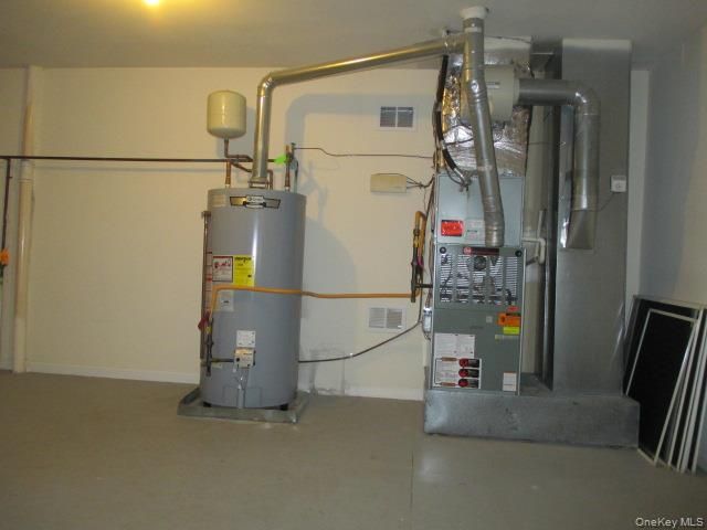 177 Melody Court, Brookhaven, NY 11941