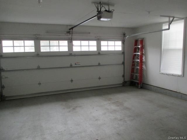 177 Melody Court, Brookhaven, NY 11941