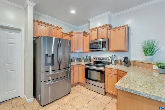 1006 LONG ST, Charlottesville, VA 22901