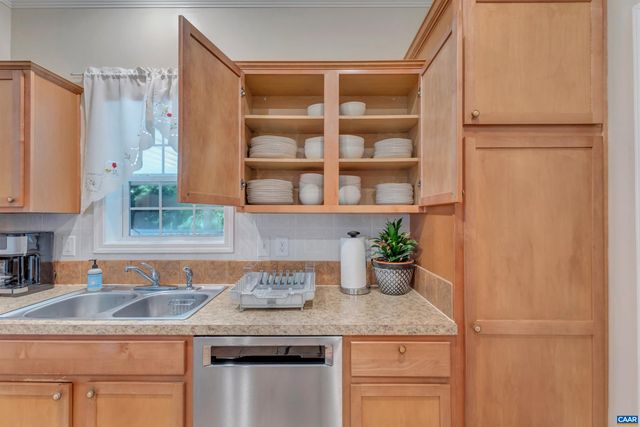 1006 LONG ST, Charlottesville, VA 22901