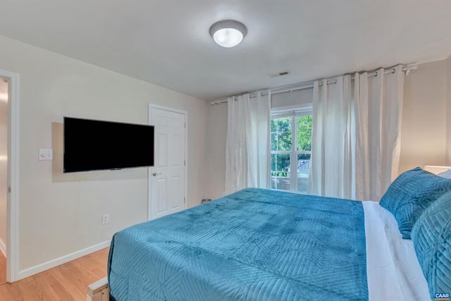 1006 LONG ST, Charlottesville, VA 22901