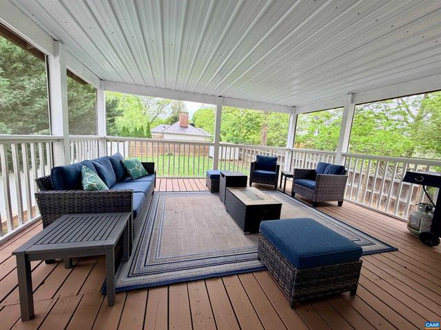 1006 LONG ST, Charlottesville, VA 22901