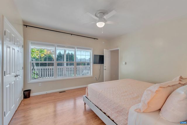 1006 LONG ST, Charlottesville, VA 22901
