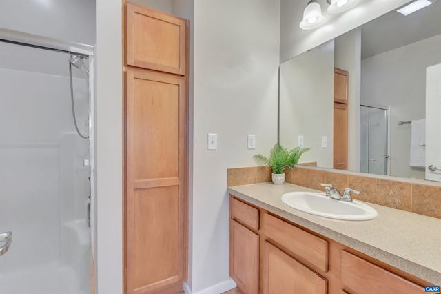 1006 LONG ST, Charlottesville, VA 22901
