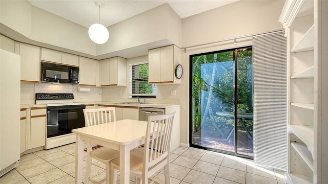 1638 STARLING DRIVE 105, Sarasota, FL 34231