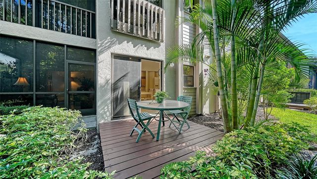 1638 STARLING DRIVE 105, Sarasota, FL 34231