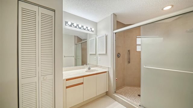 1638 STARLING DRIVE 105, Sarasota, FL 34231