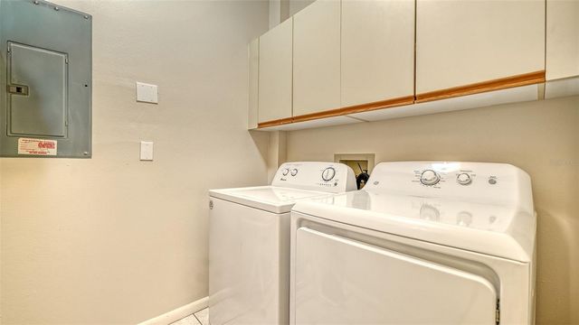 1638 STARLING DRIVE 105, Sarasota, FL 34231