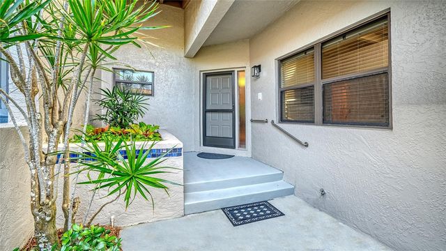 1638 STARLING DRIVE 105, Sarasota, FL 34231