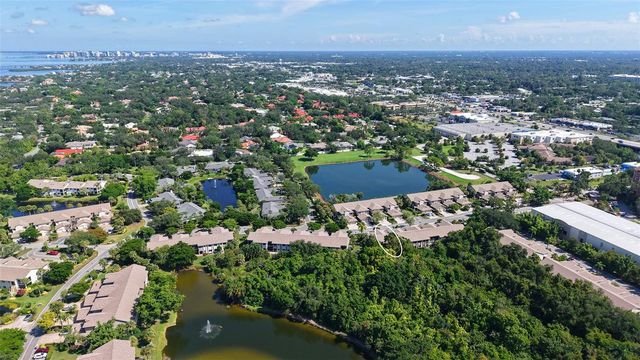 1638 STARLING DRIVE 105, Sarasota, FL 34231