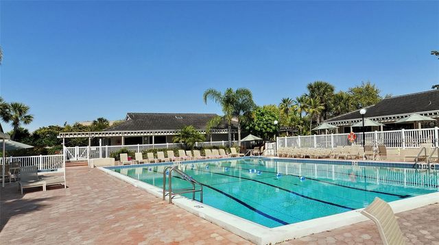 1638 STARLING DRIVE 105, Sarasota, FL 34231