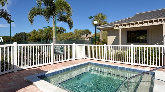 1638 STARLING DRIVE 105, Sarasota, FL 34231
