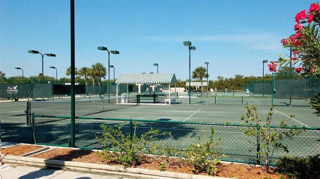 1638 STARLING DRIVE 105, Sarasota, FL 34231