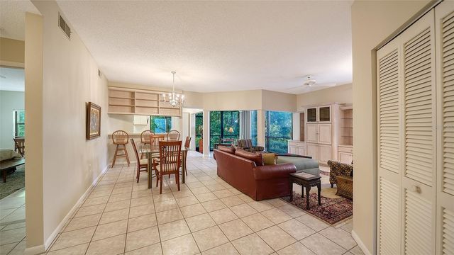 1638 STARLING DRIVE 105, Sarasota, FL 34231