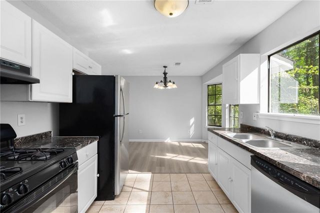 5350 Nathan Drive NW, Lilburn, GA 30047