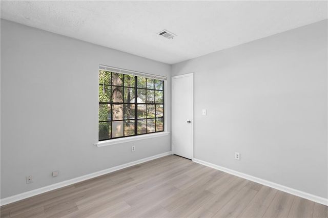 5350 Nathan Drive NW, Lilburn, GA 30047