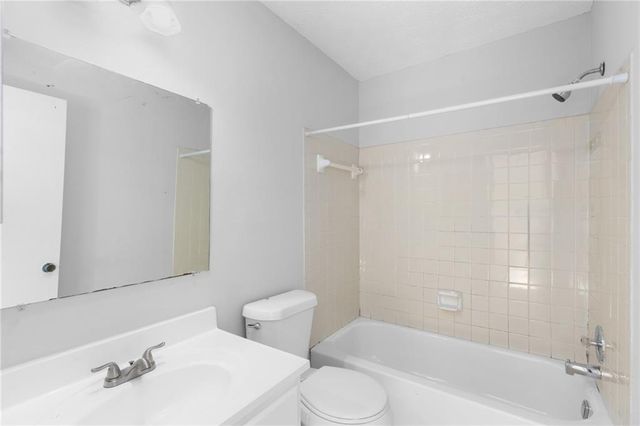 5350 Nathan Drive NW, Lilburn, GA 30047