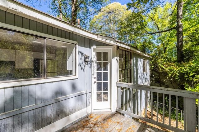 5350 Nathan Drive NW, Lilburn, GA 30047