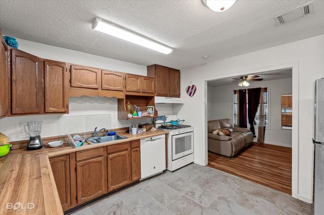 604 Anthony Street, Bossier City, LA 71112