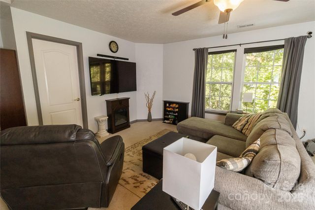 746 Ladino Lane, Clover, SC 29710