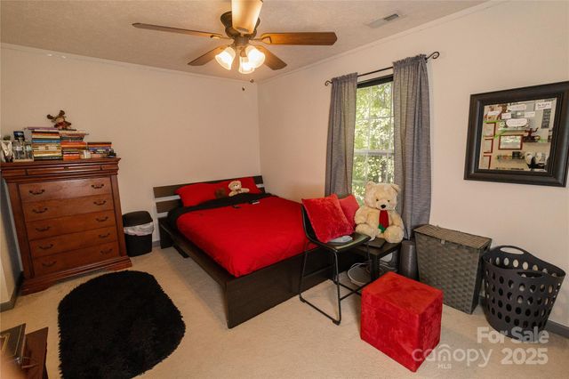 746 Ladino Lane, Clover, SC 29710