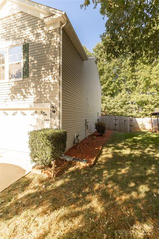 746 Ladino Lane, Clover, SC 29710