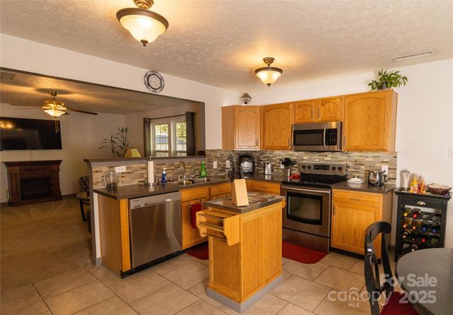 746 Ladino Lane, Clover, SC 29710