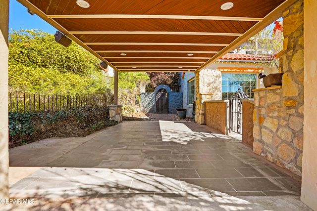 1030 BLANCHARD Avenue, El Paso, TX 79902