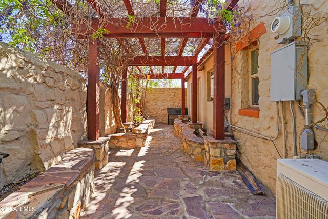 1030 BLANCHARD Avenue, El Paso, TX 79902