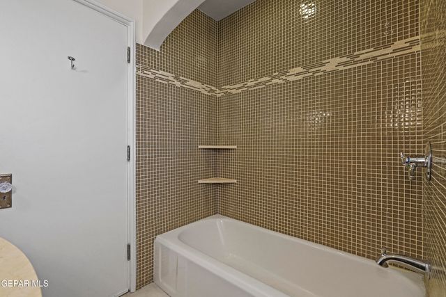 1030 BLANCHARD Avenue, El Paso, TX 79902