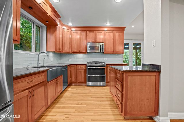 1030 BLANCHARD Avenue, El Paso, TX 79902