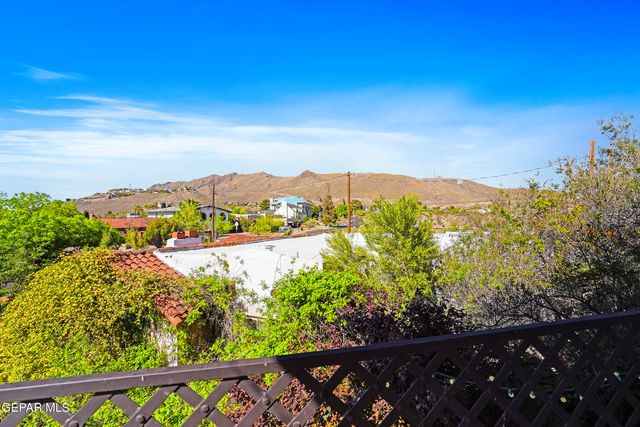 1030 BLANCHARD Avenue, El Paso, TX 79902