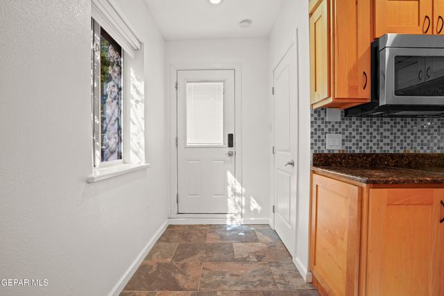 1030 BLANCHARD Avenue, El Paso, TX 79902