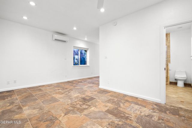 1030 BLANCHARD Avenue, El Paso, TX 79902