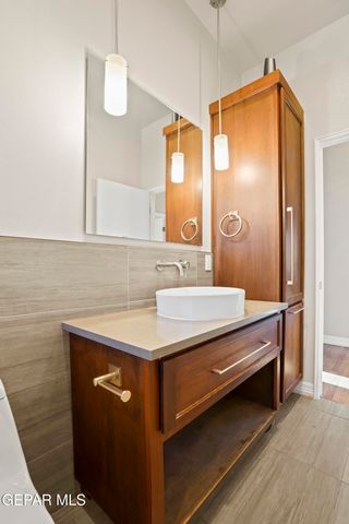 1030 BLANCHARD Avenue, El Paso, TX 79902