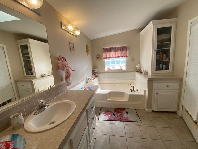 4851 W GANDY BOULEVARD 5PA, Tampa, FL 33611